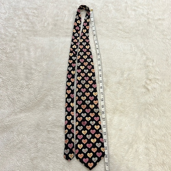 Metropolis 100% Italian silk heart Tie - Picture 3 of 12